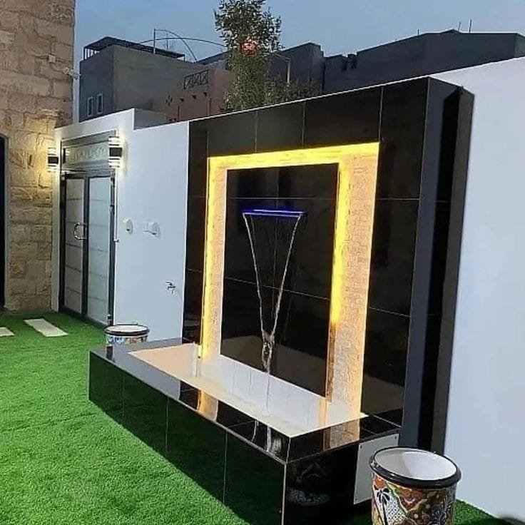 نوافير وشلالات